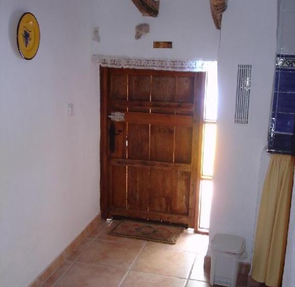 Апартаменты 3 Спальни, Almond Reef Casa Rural
