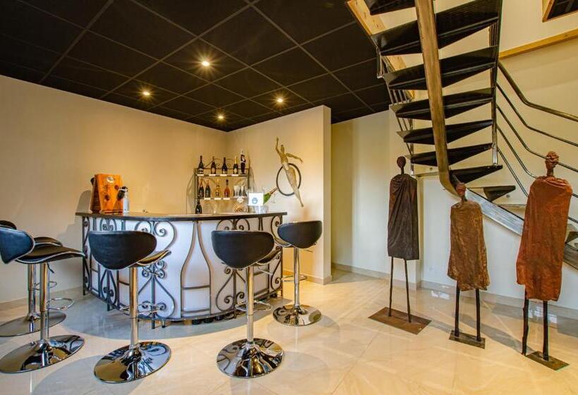 Люкс Повышенной Комфортности, La Chambre D Amis La Costignieres