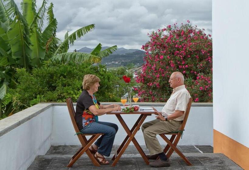 Номер Стандарт, Quinta De São Caetano   São Miguel Açores