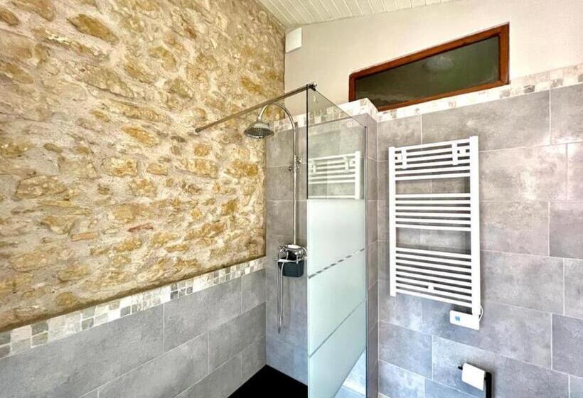 Номер Стандарт с Балконом, Residence La Borde