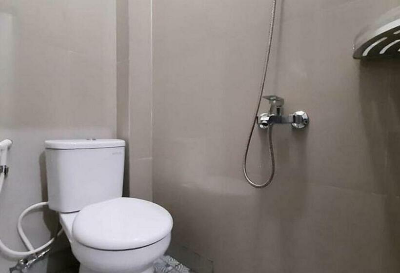 Номер Economy, Hayori Hotel Redpartner