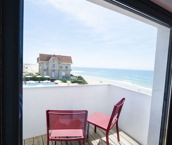 اتاق استاندارد با بالکن, Le Grand Hotel De La Plage