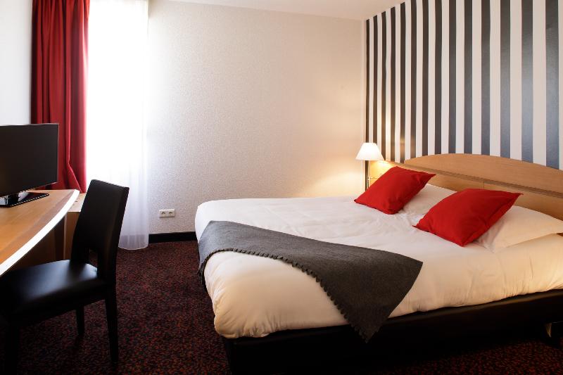 수피리어 룸, Logis Hôtel L Orée De Chartres   Barjouville