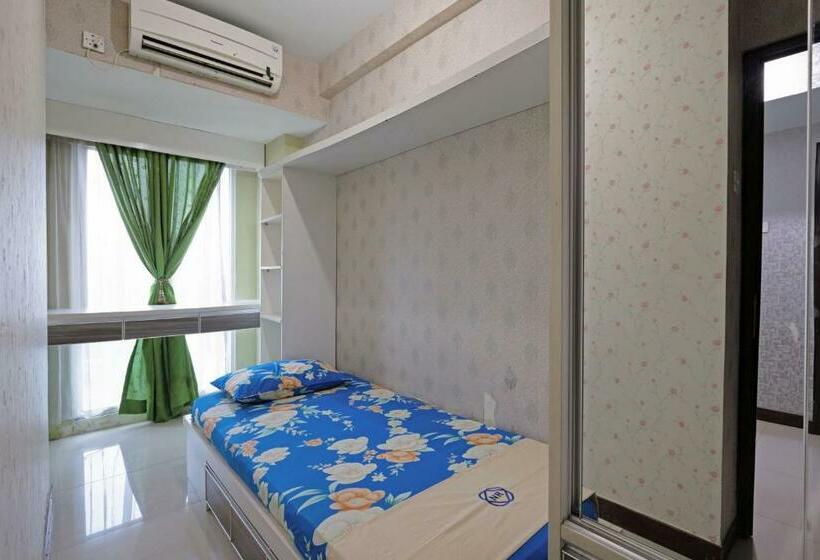Апартаменты 2 Спальни, Apartemen Grand Dhika City By Nina