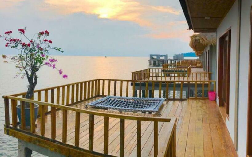 스위트 킹사이즈 침대, Sbs Resort
