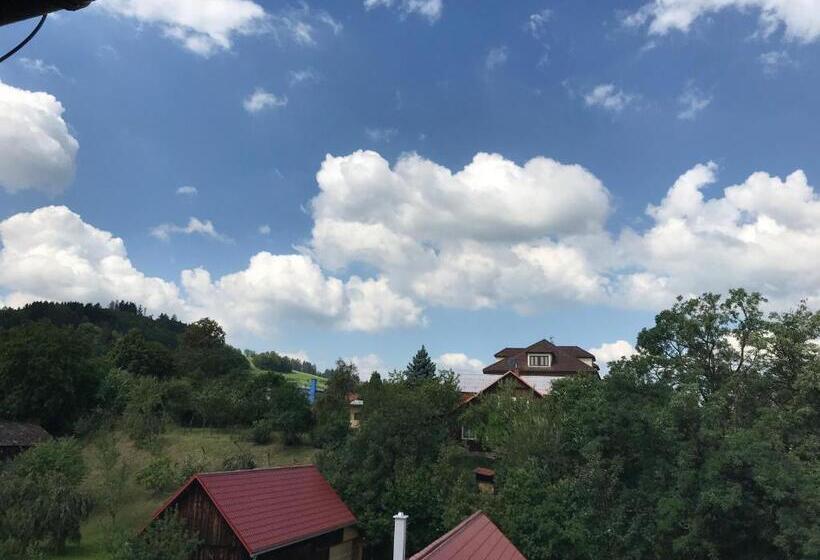 Номер Стандарт Вид на Сад, Ubytování U Valašských Ponožek