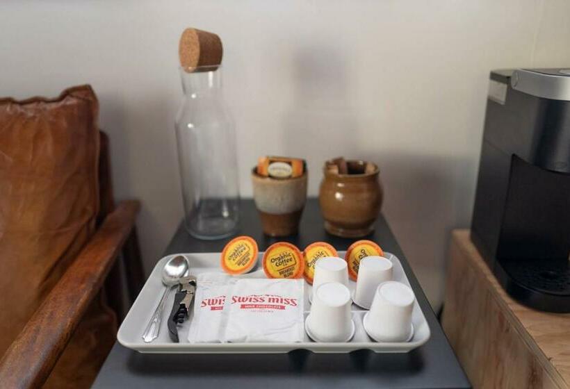 Номер Стандарт, The Lorca Adirondacks Motel