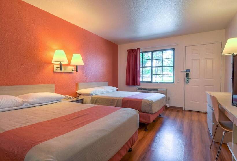 Номер Deluxe, Motel 6san Dimas, Ca  Los Angeles