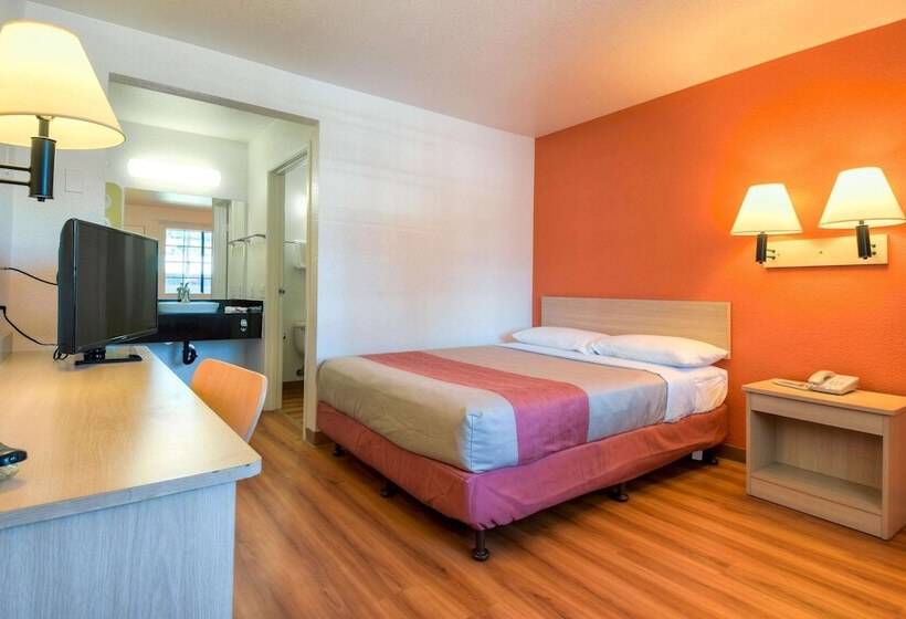 Номер Deluxe, Motel 6san Dimas, Ca  Los Angeles