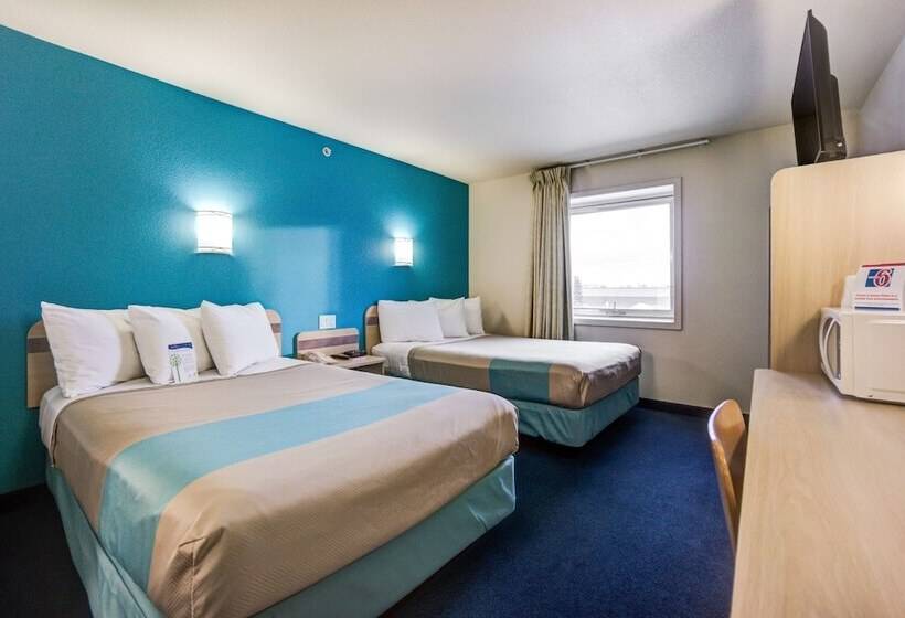 Люкс, Days Inn By Wyndham Stony Plain