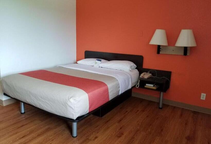 غرفة قياسية رباعية, Motel 6normal, Il  Bloomington Area