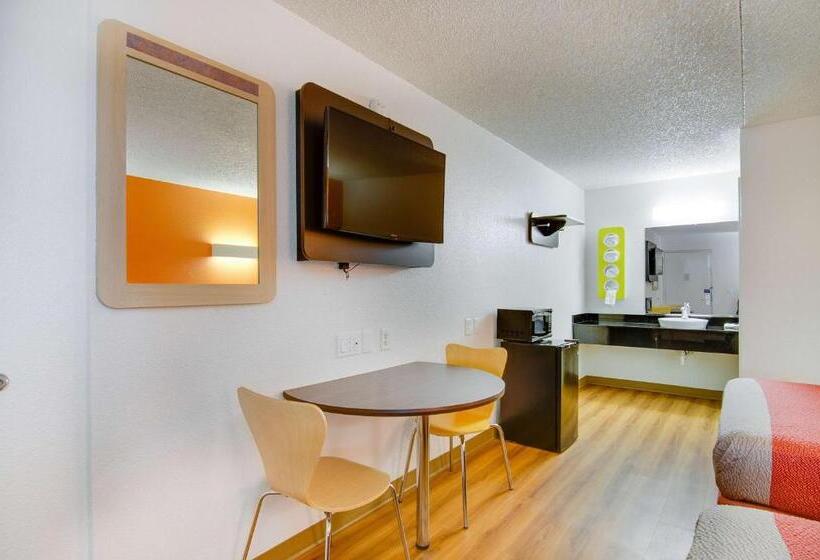 Четырехместный Номер Стандарт, Motel 6salina, Ks