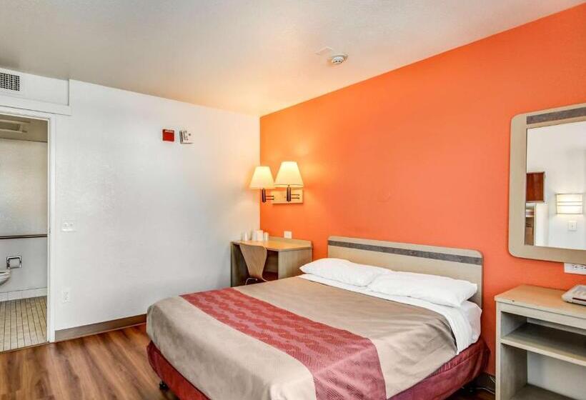 Номер Deluxe, Park Inn By Radisson, Tracy