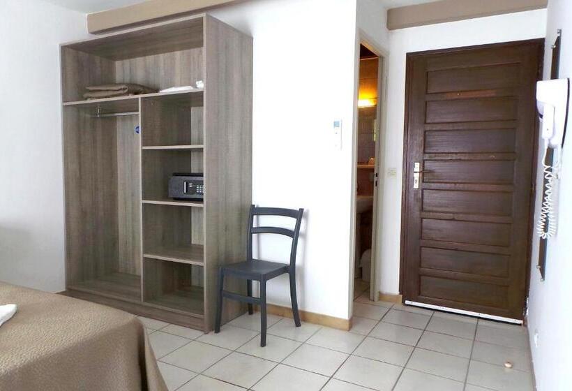 Номер Стандарт Трехместный, Olmuccio