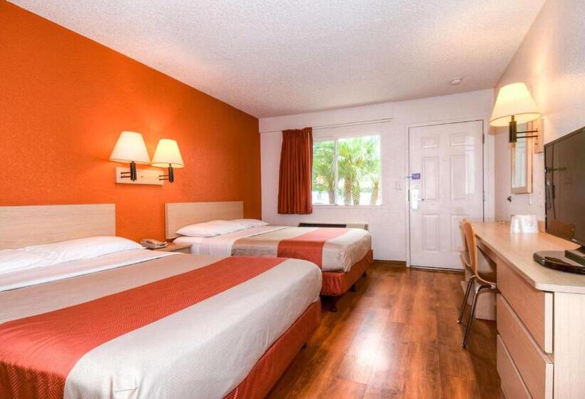 Номер Стандарт Адаптированный для Инвалидов, Motel 6 costa Mesa, Ca