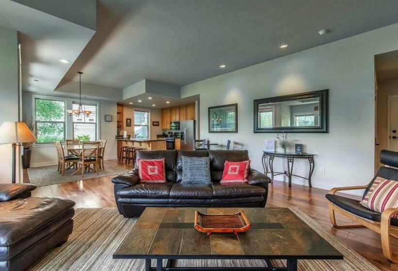 Апартаменты 2 Спальни, Dover Bay  Bayside South