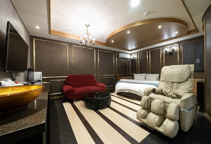 اتاق استاندارد, Gimpo Drive In Hotel Laboum