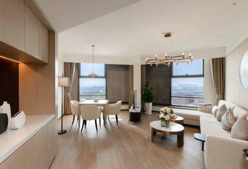 مجموعه ویستا شهر, Kew Green Hotel Hongqiao Shanghai