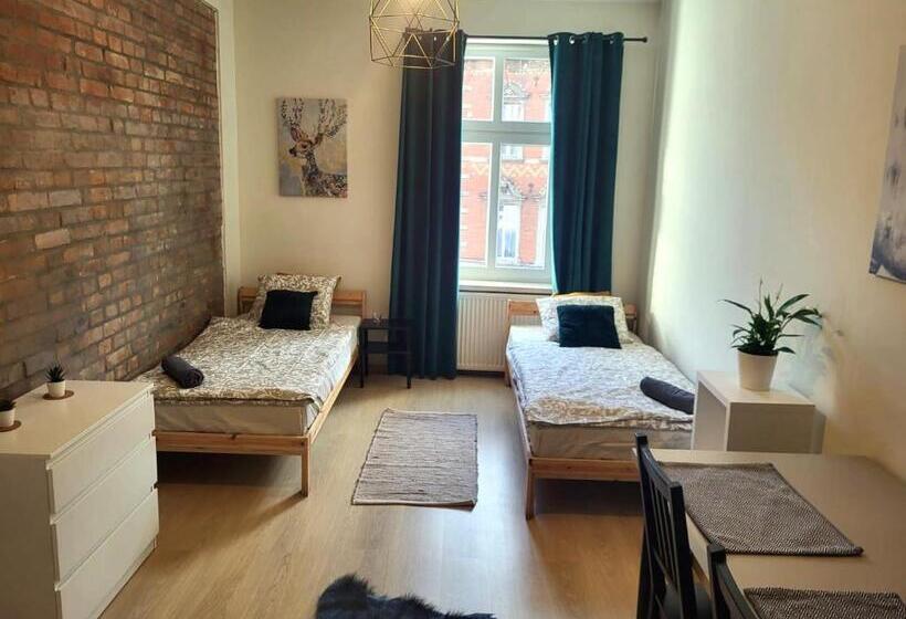 Номер Стандарт, Lemuria Hostel Wrocławska Centrum