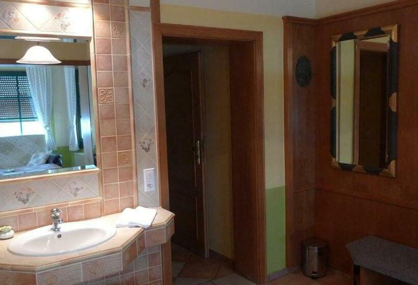 غرفة قياسية, Gościniec Stara Kuźnia