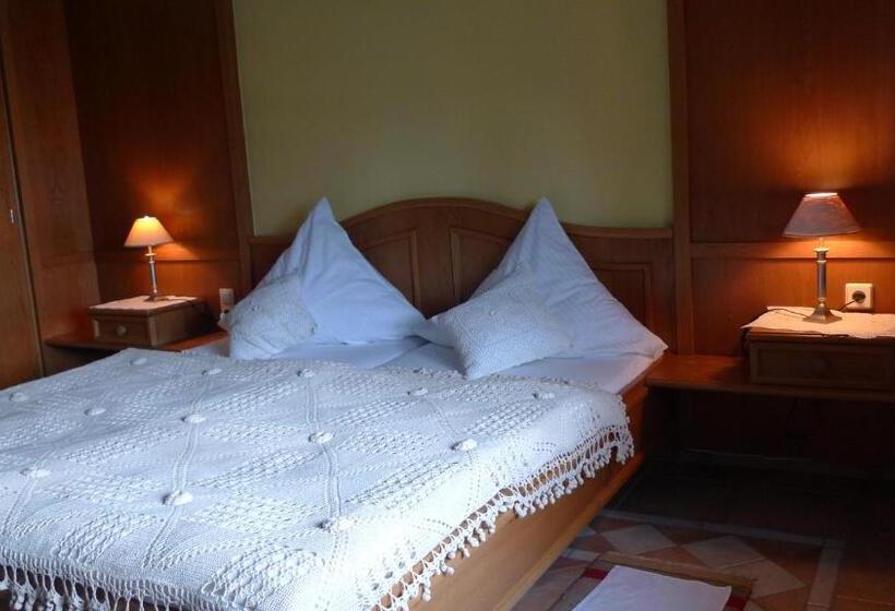 غرفة كلاسيكية, Gościniec Stara Kuźnia