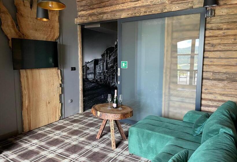Suite with lake view, Ostoja Spokoju