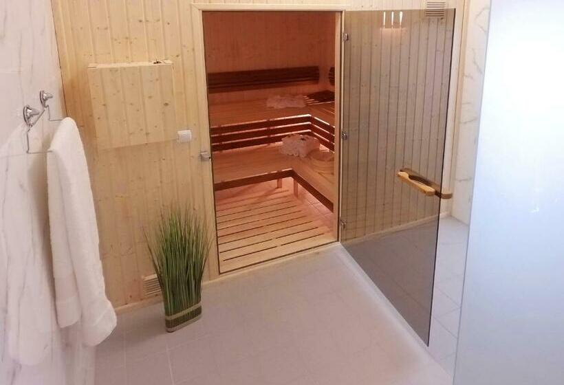 Дом 1 Спальня, Dwór I Dworek Leszczowate Wellness & Spa