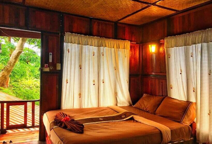 Номер Deluxe, Phi Phi Green Hill Resort