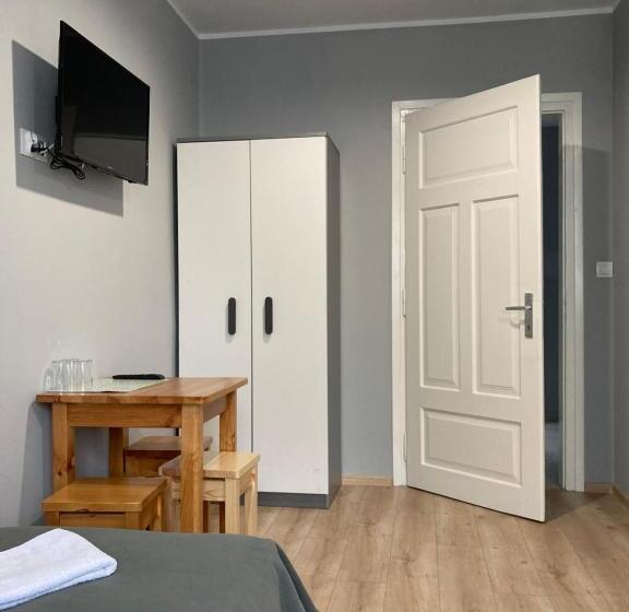 Номер Стандарт Трехместный, Hostel Karpacki Szymon Szczepan