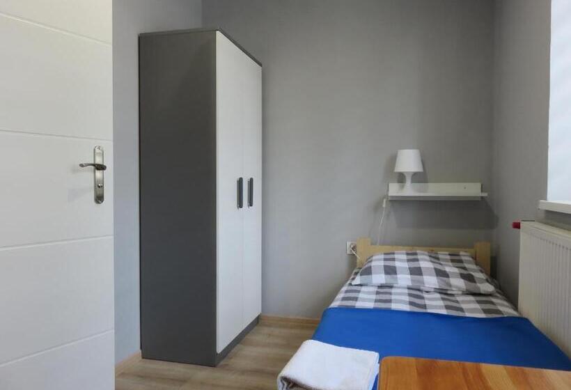 Номер Стандарт, Hostel Karpacki Szymon Szczepan