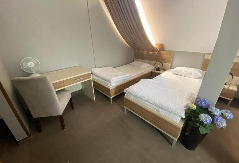 Четырехместный Номер Deluxe, Pokoje Gościnne Tęczowa
