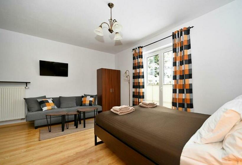 Семейное Студио, Molonówka Guest House