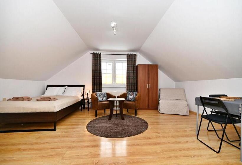 Трехместный Номер Superior, Molonówka Guest House