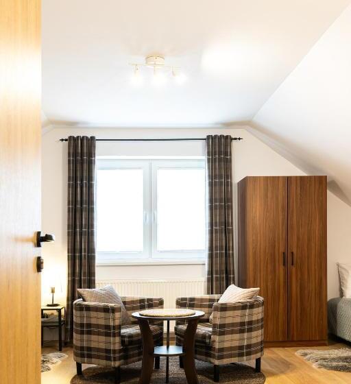 Трехместный Номер Superior, Molonówka Guest House