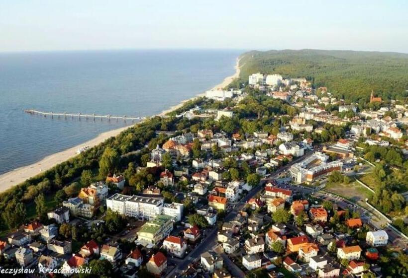 اتاق استاندارد سه تخته با بالکن, Rezydencja 5 Dębów