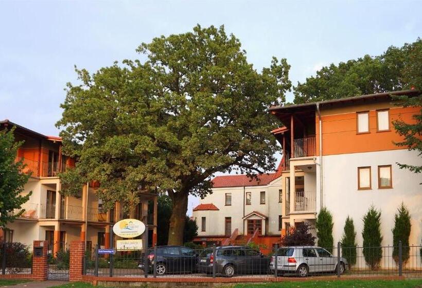 Economy Quadruple Room, Rezydencja 5 Dębów