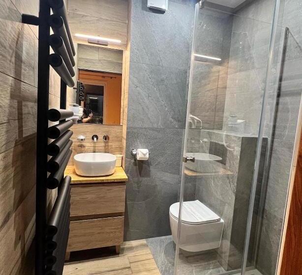 Трехместный Номер Стандарт с Балконом, Willa Pod Czantorią Spa Ustroń
