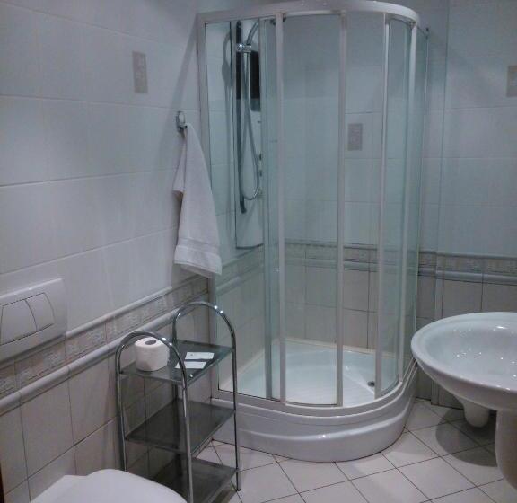 Апартаменты 1 Спальня, Hostel Refleks