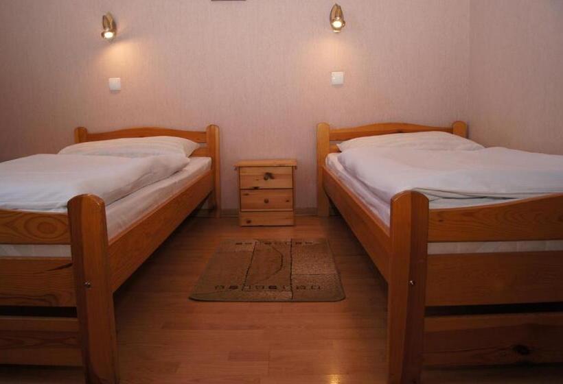Номер Стандарт, Zacisze