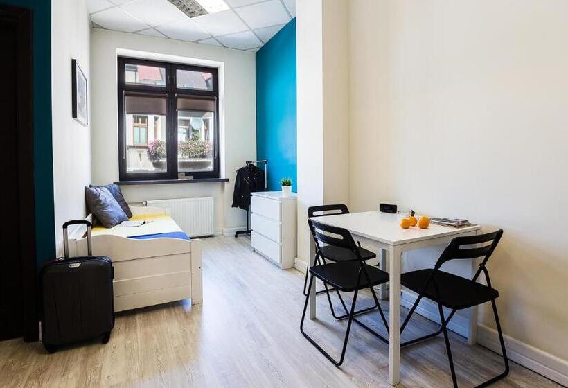 Трехместный Номер Комфорт, Hello Hostel & Apartments