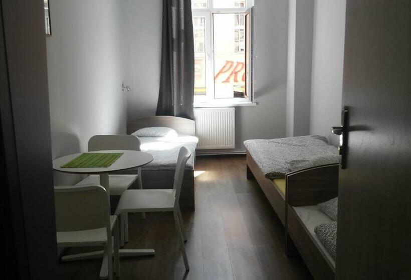 Номер Стандарт Трехместный, Hostel Imbir