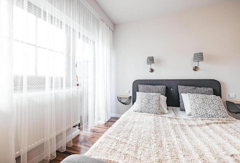 Трехместный Номер Стандарт с Балконом, Bystry Comfort