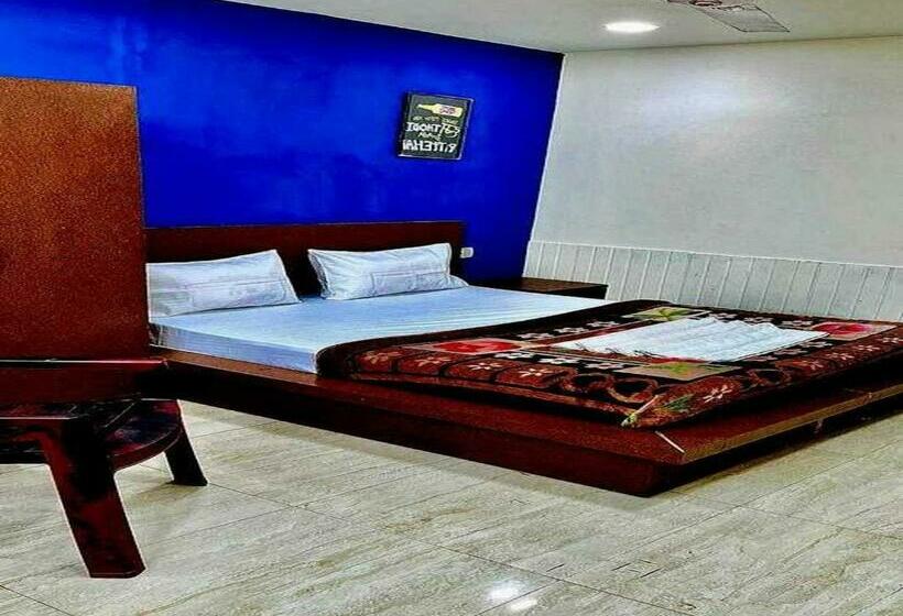 Трехместный Номер Классика, Oyo 80774c Yaduvanshi Inn