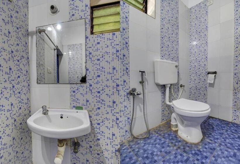 Трехместный Номер Классика, Flagship Hotel K S Inn Small Town