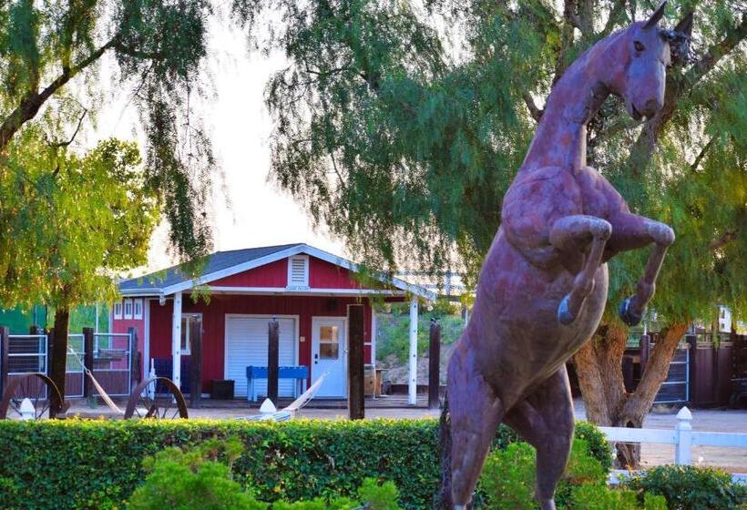 스위트 킹사이즈 침대, Peppertree Lane Ranch    Seven Acre Ranch In The Heart Of Wine Country