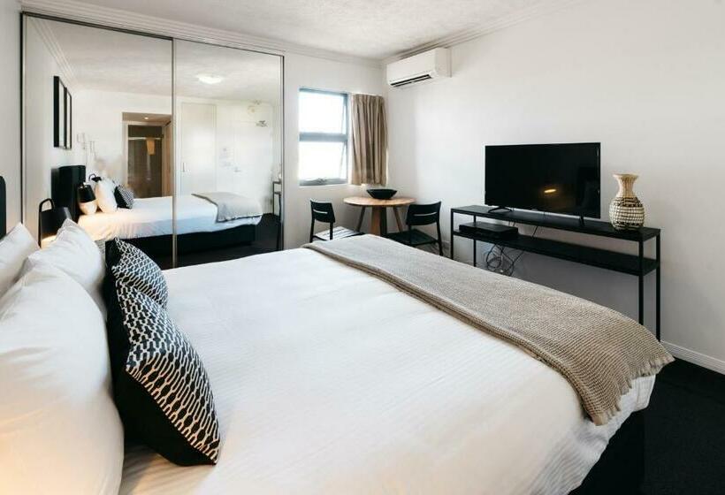 스탠다드 스튜디오, Gabba Central Apartments