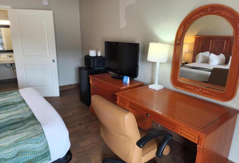 Номер Стандарт Адаптированный для Инвалидов, Days Inn By Wyndham Hardeeville Near Hilton Head