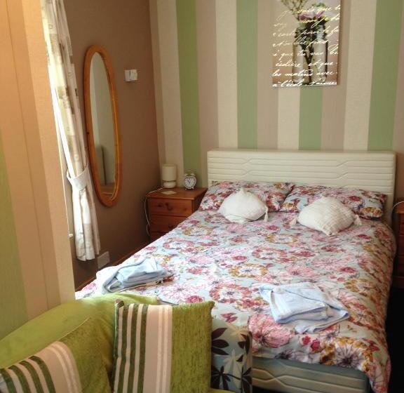 ファミリールーム, Copperfields Guest House