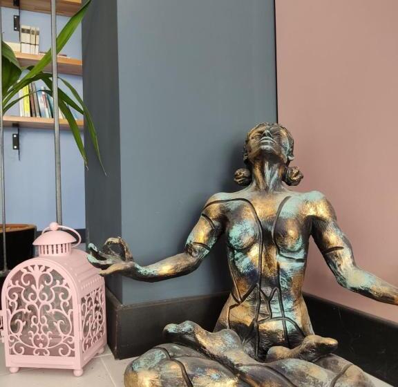 اتاق استاندارد با بالکن, Eluxi̇o Sui̇te