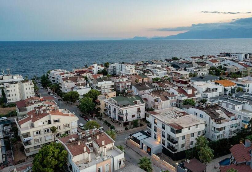 اتاق خانوادگی, Eluxi̇o Sui̇te